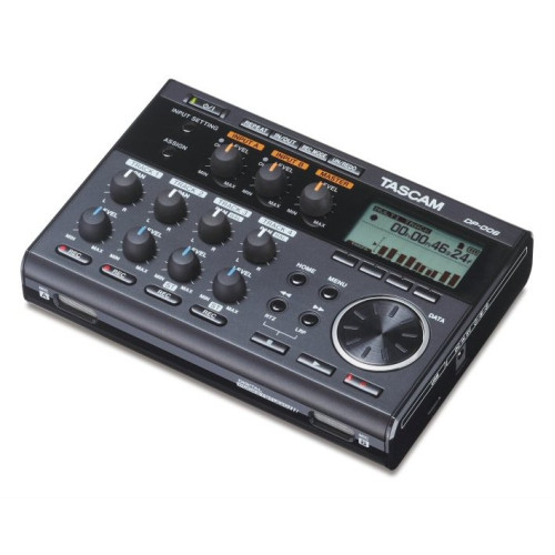 Рекордер портативный Tascam DP-006