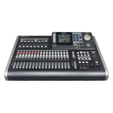 Рекордер портативный Tascam DP-24SD