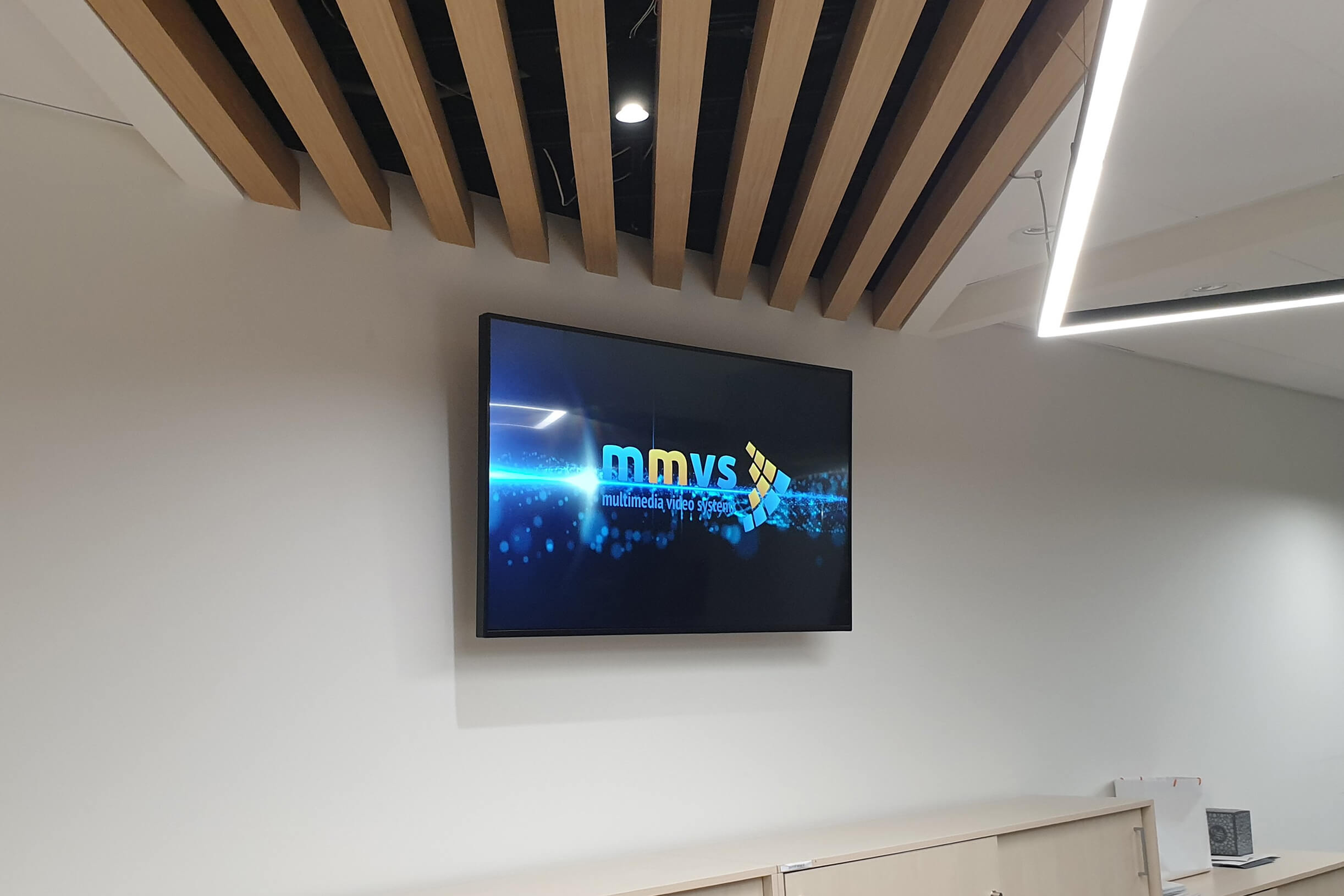 Телевизоры и мониторы